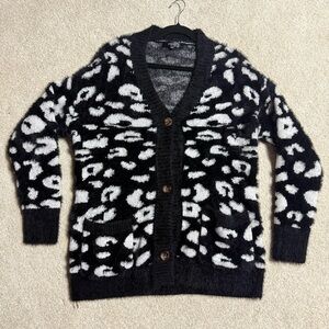 4/$25 Zesica Women Black White Leopard Print Cardigan FauxFur Soft Winter Medium